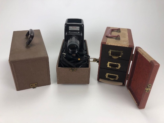 Kodak Kodaslide Highlux II with Case and Slides from the 1950s *Works*