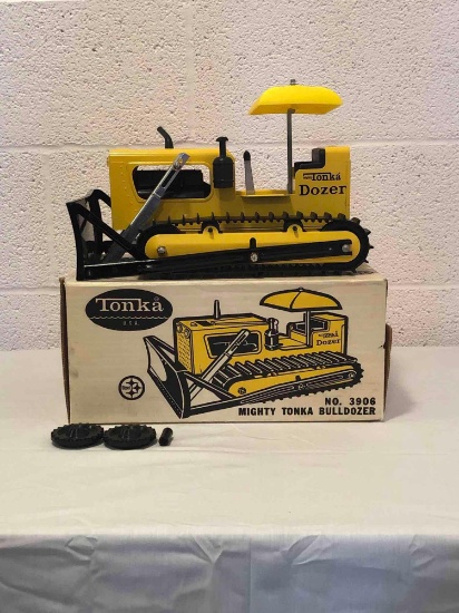 Mighty Tonka Bulldozer with Box #3906