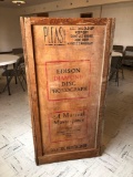 Antique Edison Diamond Disc Phonograph Crate