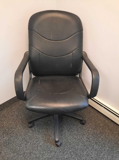 OFFICE CHAIR- C