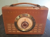 THE HALLICRAFTERS MODEL 100 BATTERY OPERATED CASE RADIO UNTESTED