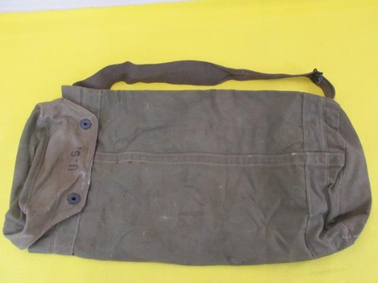 US MILITARY BAG MARKED BEAUMONT'S 1944