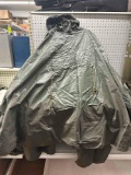 MILITARY PONCHO AND PONCHO LINER