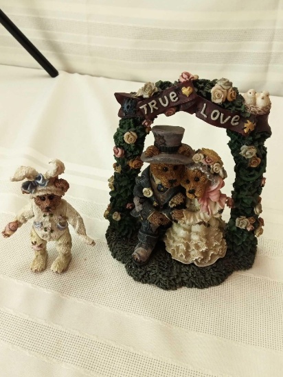 BOYDS BEARS & FRIENDS "TRUE LOVE" FIGURE AND EASTER BUNNY BEAR # 406/1304 AND 26/2870