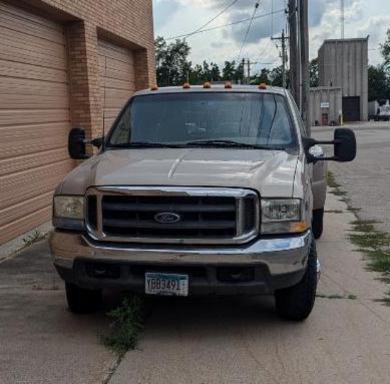 1999 Ford F350 Super Duty Lariat Ext. Cab V10 Dually, Leather, Long Box, 2WD (123,800 mi.)