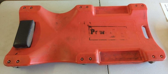 RED AUTOMOTIVE CREEPER