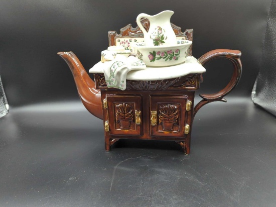 PORTMEIRION TEAPOT ANTIQUE WASH STAND DRESSER