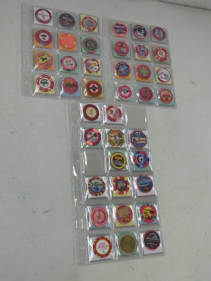 40 - $5 CASINO TOKENS AND POKER CHIP - IOWA, NEVADA, WISCONSIN, SOUTH DAKOTA & COLORADO CASINOS