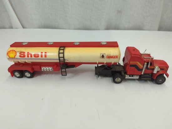 SHELL SEMI TRUCK DIE CAST TRUCK TRAILER PLASTIC MADE IN MACAU