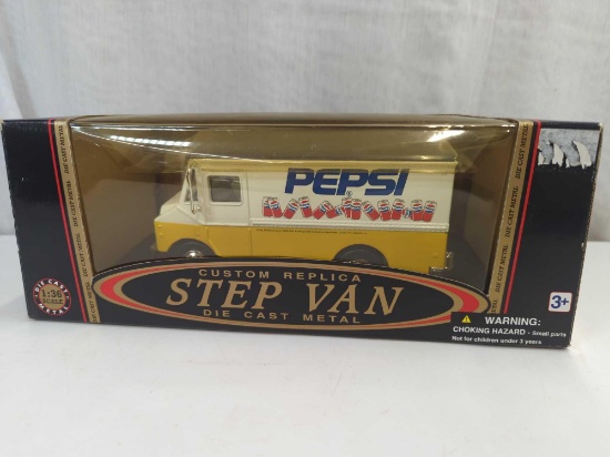PEPSI COLA STEP VAN DIE CAST METAL REPLICA 1:36 SCALE