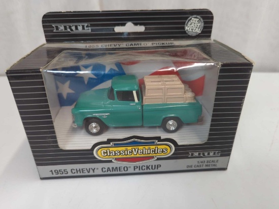 1955 CHEVY CAMEO PICKUP ERTL 1;43 SCALE REPLICA DIE CAST METAL BANK