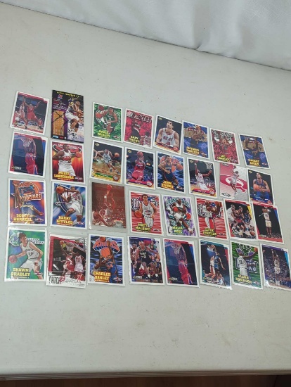BASKETBALL CARDS - VARIETY LOT