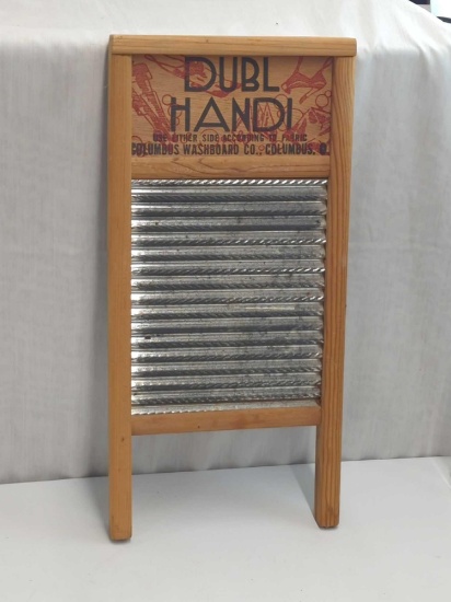 DUBL HANDI COLUMBUS WASHBOARD CO. 8 1/2 X18