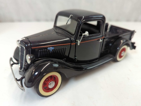 1935 FORD PICKUP TRUCK THE DANBURY MINT DIE CAST REPLICA 1:24 SCALE