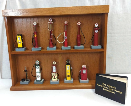 THE DANBURY MINT AMERICAN GAS PUMP COLLECTION 1:24 SCALE WITH WOOD SHELF 17 .5"x 2"x14"