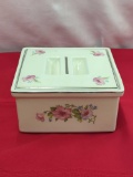 VINTAGE HALL'S SUPERIOR QUALITY KITCHENWARE CASSEROLE/SERVER W/LID
