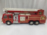 TONKA #5 FIRE LADDER TRUCK DIE CAST METAL REPLICA PLASTIC LADDER