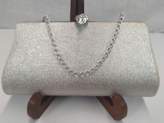 VINTAGE SILVER GLITTER CLUTCH PURSE