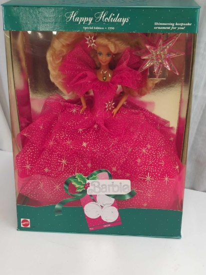 BARBIE DOLL SPECIAL EDITION 1990 HAPPY HOLIDAYS W/ SHIMMERING KEEPSAKE ORNAMENT