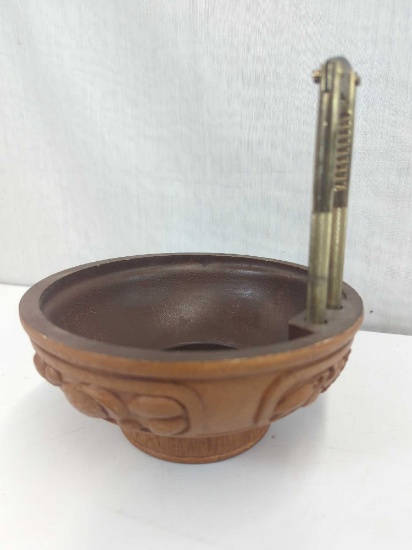 VINTAGE FTD 1984 NUT BOWL WITH NUT CRACKER