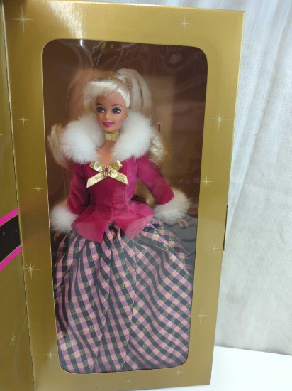 BARBIE DOLL AN AVON EXCLUSIVE WINTER RHAPSODY CAUCASIAN BLONDE FSC #184841 BARBIE SECOND IN THE
