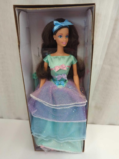 BARBIE DOLL AN AVON EXCLUSIVE 1997 SPRING TEA PARTY THIRD IN A SERIES BARBIE CAUCASIAN BRUNETTE