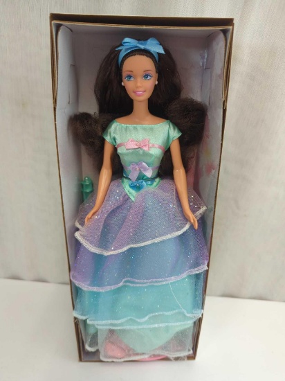 BARBIE DOLL1997 AN AVON EXCLUSIVE SPRING TEA PARTY BARBIE THIRD IN A SERIES CAUCASIAN BRUNETTE