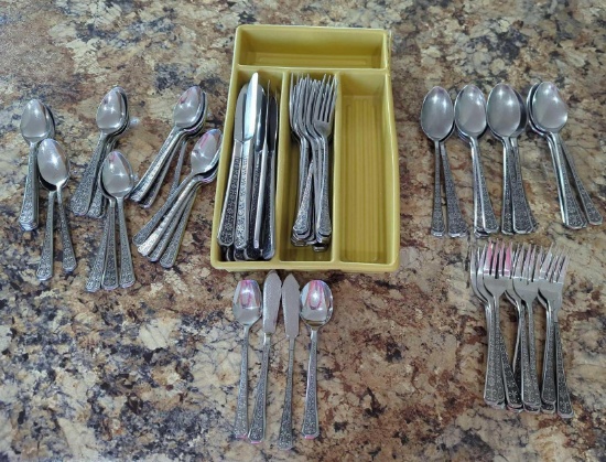 Flatware Interpur Stainless 16 forks & knives 13, salad forks 2 butter knives, LG spoons 16, tsp
