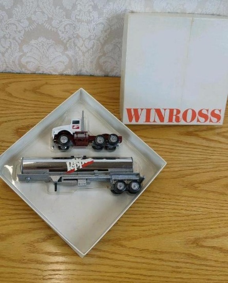 Winross Diecast Model Tractor Trailer, Dr Pepper Logo, Original Box