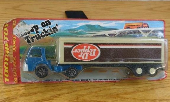 Tootsietoy Dr Pepper Die-cast Model Truck, Original Packaging