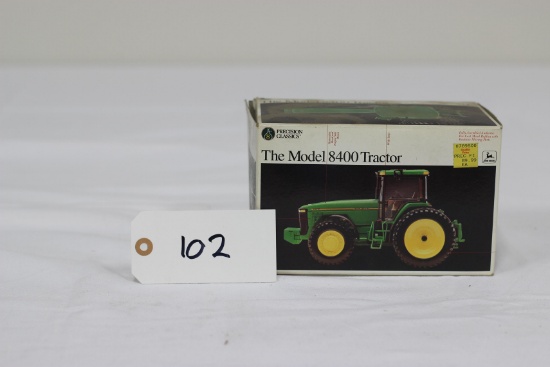#102 JOHN DEERE 8400 TRACTOR 1/32-SCALE PRECISION CLASSIC NO. 8 (NIB, BOX DUSTY)
