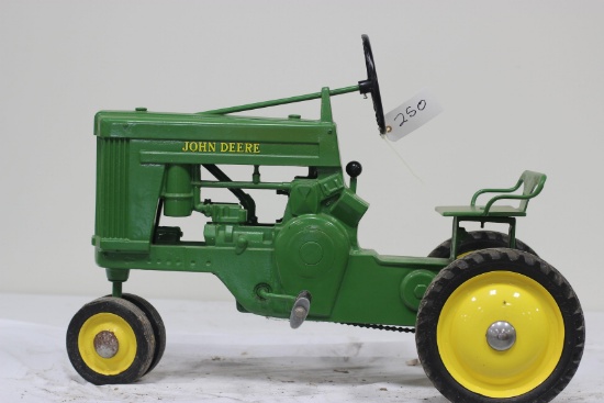 #250 1954 JOHN DEERE 60 LARGE TYPE 2 PEDAL TRACTOR