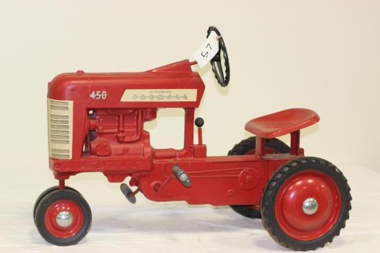 #57 1957 FARMALL 450 PEDAL TRACTOR (MISSING HITCH LATCH)