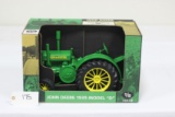 #175 JOHN DEERE1939 D TRACTOR SCALE (NIB WITH SHIPPING BOX)