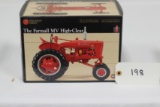 #198 FARMALL MV HIGH-CLEAR TRACTOR 1/16-SCALE PRECISION SERIES NO. 20 (NIB)