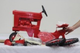 #258 2006 FARMALL 460 SIGNATURE EDITION PEDAL TRACTOR (NEW WITHOUT BOX)