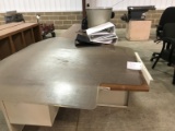 18-3 - LARGE DESK UNIT