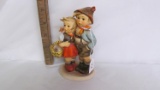 Hummel figurine: Surprise