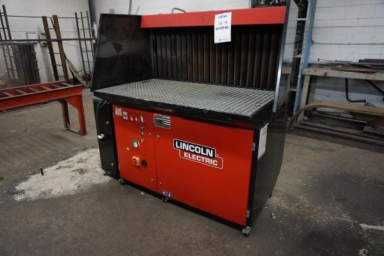 LINCOLN ELECTRIC WELD FUME DOWN DRAFT TABLE, MODEL 400-MS/A; 2 1/2' X 4 1/2', 63" TALL