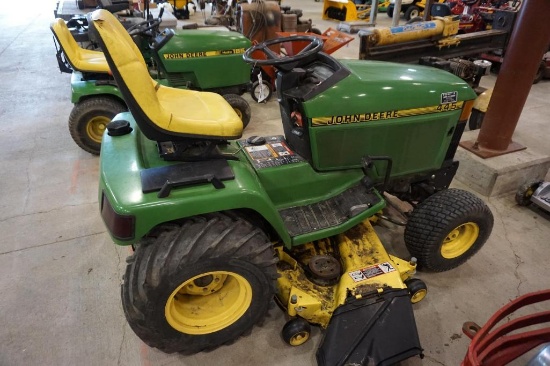 53-1 JOHN DEERE 445 RIDING MOWER WITH 22 HP V TWIN