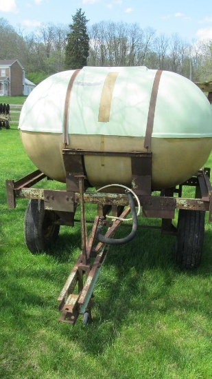 500-GALLON TANK ON PULL-TYPE FRAME