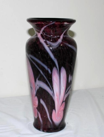 LARGE ART GLASS VASE, 11.25"