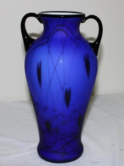 FENTON HANGING HEART PATTERN, THE BRAVEHEART VASE, BY DAVE FETTY, 2005 , #