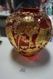 LARGE PARROT EMBOSSED RUBY AND GOLD HIGHLIGHTED VASE, 10