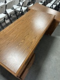 LARGE L-SHAPED EXECUTIVE DESK, 65