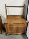 OAK CURVED FRONT WASHSTAND WITH TOWEL BAR, 37