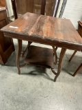 CHERRY VICTORIAN PARLOR TABLE, STAINS ON TOP, LACK OF FINISH, 26' x 26