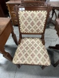 WALNUT VICTORIAN UPHOLSTERED PARLOR CHAIR