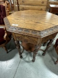OAK LARGE SIZE HEAVILY CARVED PARLOR TABLE, 32