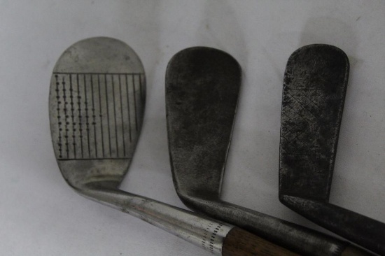3 MACGREGOR CLUBS - PUTTER, DURALITE NIBLICK, J. MACGREGOR OFFSET PUTTER WI